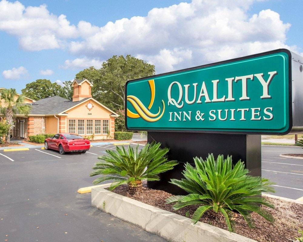 Quality Inn & Suites Lexington Exterior photo
